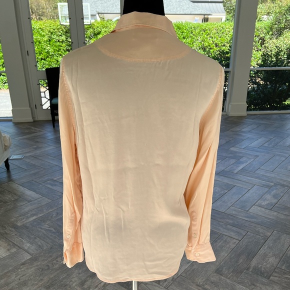 J Crew Silk Button-Down Blush Blouse, Size 6 - Picture 4 of 6